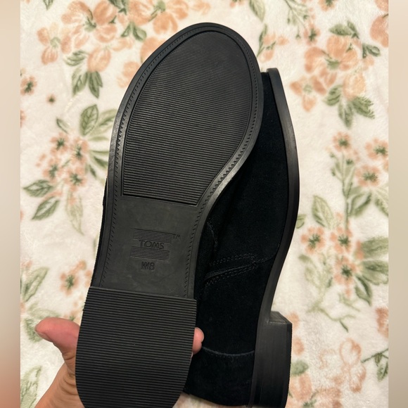 Toms black suede slip on low block heel shoes US 8 for women’s - Picture 6 of 8